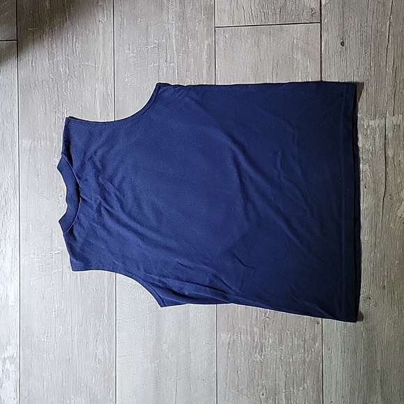 Retro TORONTO MAPLE LEAFS Tank - Picture 7 of 8